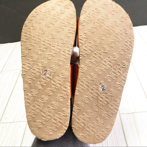 🌸🌼EUC Girls Mad Love Footbed Sandals - Picture 8 of 8